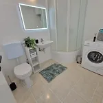Luminous Apartmán *